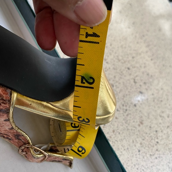 Beautiful sling back shoes - Picture 7 of 7